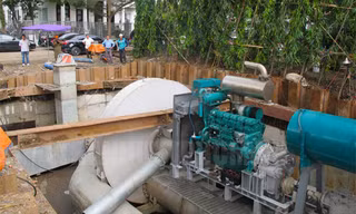 Đàm phán chấm dứt hợp đồng thuê ‘siêu’ máy bơm chống ngập đường Nguyễn Hữu Cảnh