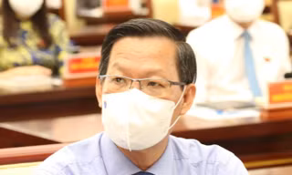 Tân Chủ tịch TPHCM Phan Văn Mãi: 'Tập trung điều trị, giảm tử vong do COVID-19...'