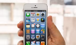iPhone xịn siêu rẻ chỉ 99 USD