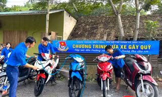 Đoàn viên rửa hàng trăm xe, thu tiền triệu gây quỹ tổ chức trung thu cho trẻ nghèo miền núi 