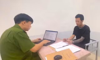 Tham gia hội nhóm mạng xã hội để mua bán ma túy