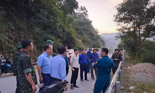 Hai mẹ con lội qua sông lúc thủy điện xả lũ, người mẹ bị nước cuốn tử vong