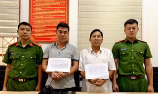 Hai đối tượng giả danh nhà báo 'tống tiền' nhiều doanh nghiệp