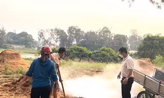 Sau gần 3 năm, dân vẫn mòn mỏi chờ tiền hỗ trợ tiêu hủy lợn dịch