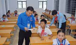 100 thí sinh tranh tài 'Phụ trách sao giỏi' tỉnh Nghệ An
