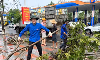 Tuổi trẻ Nghệ An ra Hải Phòng hỗ trợ khắc phục hậu quả bão số 3