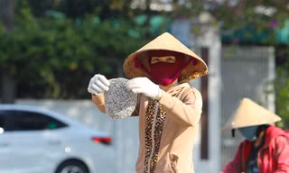 Tất bật ở làng nghề bánh đa xứ Nghệ những ngày cuối năm