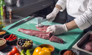 Bác sĩ dặn nhớ kỹ những điều này nếu không muốn cả nhà ngộ độc thực phẩm 