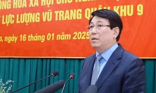 Chủ tịch nước: Điều chỉnh biên chế Quân khu 9 theo hướng 'tinh, gọn, mạnh'