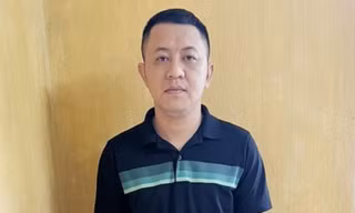 Đối tượng Long tại Cơ quan Công an.