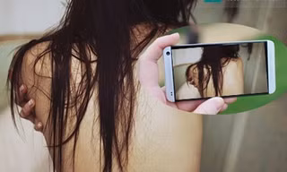 Cắt ghép hình vào clip 'nóng' để tống tiền hơn 2 tỷ đồng
