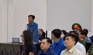 Xét xử vụ cháy Karaoke An Phú khiến 32 người tử vong: Người thi công quán khai gì?