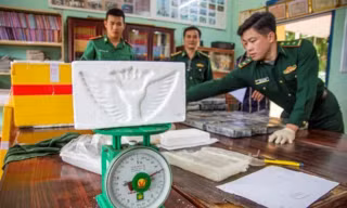 Đường đi lạ của 3 tạ cocain dạt vào bờ biển Quảng Ngãi