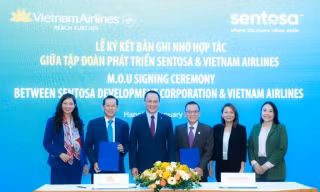 Vietnam Airlines 'bắt tay' với Sentosa kích cầu du lịch giữa Việt Nam và Singapore