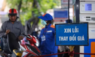 Dự báo ngày mai giá xăng tăng mạnh