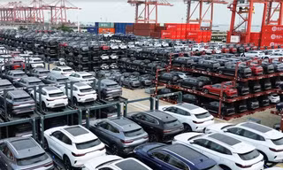 Việt Nam nhập hơn 10.000 ô tô trong nửa tháng, cao nhất từ trước đến nay