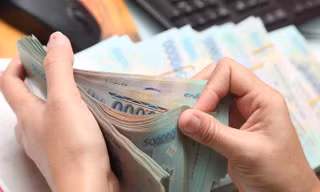 Thầy giáo lừa hàng trăm triệu chạy việc: Vội vã trả tiền nạn nhân