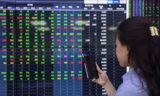 Sắp diễn ra nhiều thương vụ sang tay cổ phiếu ‘khủng’ 