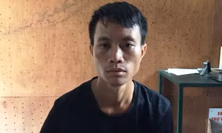 Sang nhà bố đẻ, bé gái 11 tuổi bị gã thợ xây hiếp dâm