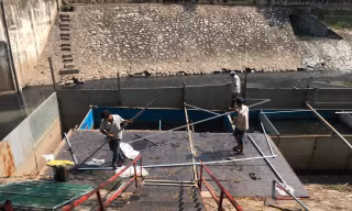 Vì sao bất ngờ tháo dỡ khu thí điểm làm sạch nước sông Tô Lịch?