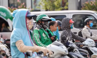 Hà Nội trở lại nắng nóng sau ngày mưa dông