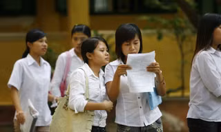 Thí sinh thi đại học năm 2010