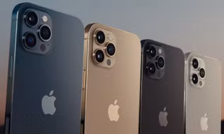 Phiên bản iPhone 12 Pro, iPhone 12 Pro Max: Màn hình lớn viền mỏng, có thêm 2 màu sắc mới