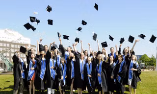 Hơn 200 học bổng đại học, sau đại học ở Trung Quốc, Hungari