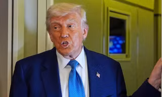 Toan tính của ông Trump