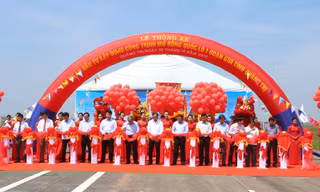 Lễ thông xe mở rộng QL 1A đoạn qua tỉnh Quảng Trị ngày 20/10.