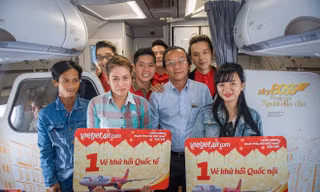 Vietjet tưng bừng vui 20/10 cùng phái đẹp khắp thế giới