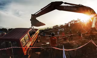 Những nhà vô địch ở giải đua xe ô tô địa hình Việt Nam