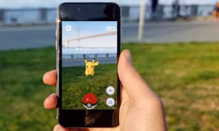 Bắt Pokemon: Khi game ảo xâm chiếm thế giới thực