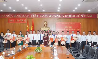 Luân chuyển, điều động, bổ nhiệm cán bộ ở 8 tỉnh