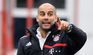 HLV Guardiola ‘độc cô cầu bại’ về… lương
