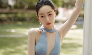 Nữ diễn viên Mộng Tiệp bị quay lén dưới váy ngắn