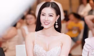Nghệ sĩ Việt quảng cáo bán thuốc suốt ngày