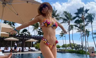 Bức ảnh bikini của sao đẹp nhất 2022