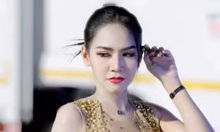 Nữ ca sĩ qua đời ở tuổi 30 do rơi xuống bể bơi