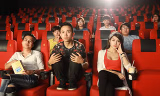 Ngán ngẩm với văn hóa xem phim ở rạp