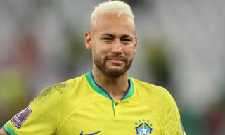 Neymar thừa nhận ngoại tình khi bạn gái đang mang thai