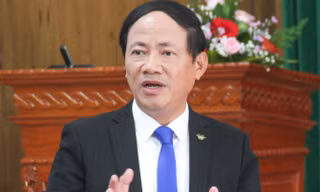 Chủ tịch Bình Định: 'Đơn vị nào không đổi mới thì thay đổi lãnh đạo'