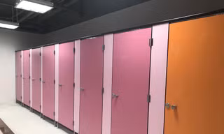 ​Vách ngăn vệ sinh Compact được rất nhiều chuyên gia và khách hàng đánh giá cao về hình thức cũng như chất lượng.