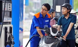 Giữ nguyên giá bán lẻ xăng dầu