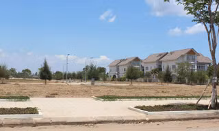 Đất nền tại khu ven Sài Gòn chủ yếu được nhà đầu tư mua đi bán lại.