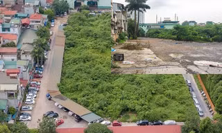 Sau 'lệnh' Chủ tịch Hà Nội, bãi xe lậu 10.000m2 đất 'vàng' bị xóa sổ