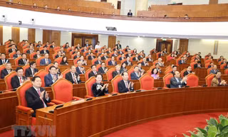 Các đồng chí lãnh đạo Đảng, Nhà nước và các đại biểu dự bế mạc Hội nghị. Ảnh: Trí Dũng/TTXVN.