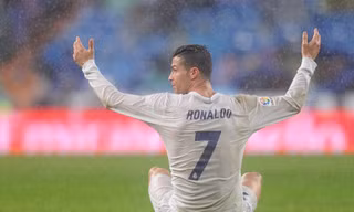 Cristiano Ronaldo bị cáo buộc trốn khoản thuế lên tới 150 triệu euro.