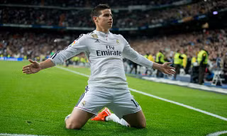M.U tính kế mua James Rodriguez.