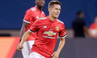 Ander Herrera ngồi ngoài ở 4/5 trận kể từ đầu mùa.